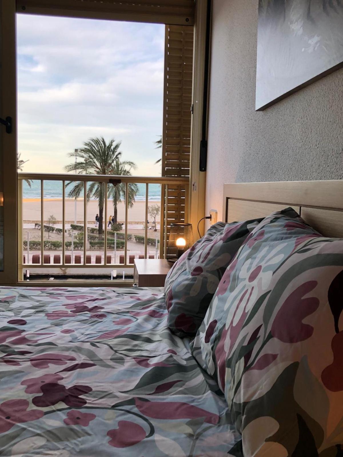 Apartamento Arensol En Primera Linea De Playa كولرا المظهر الخارجي الصورة